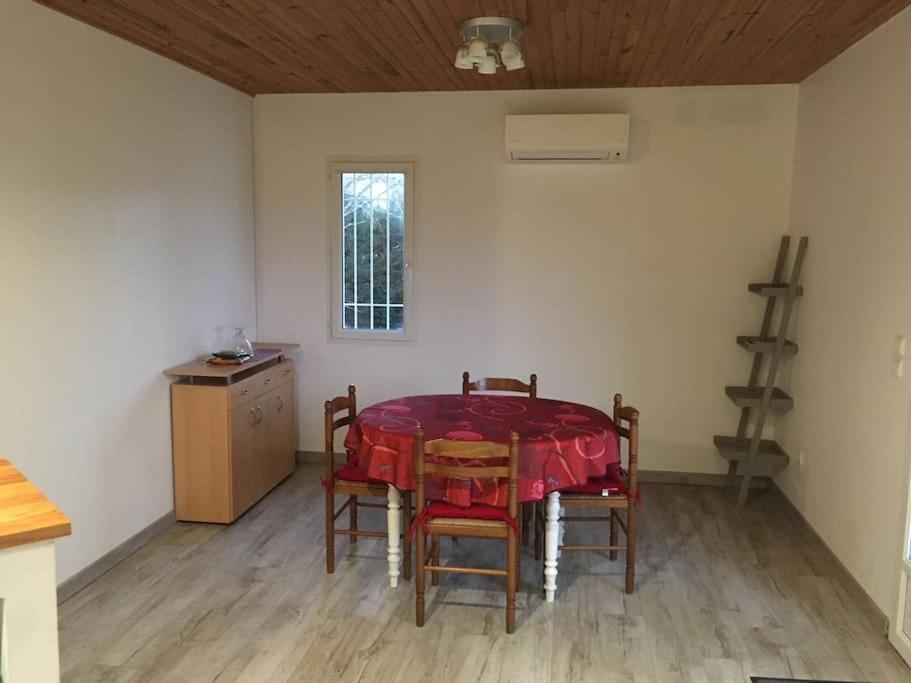 Gite Aux Aspres Logement De 65M² Fontcouverte  Luaran gambar